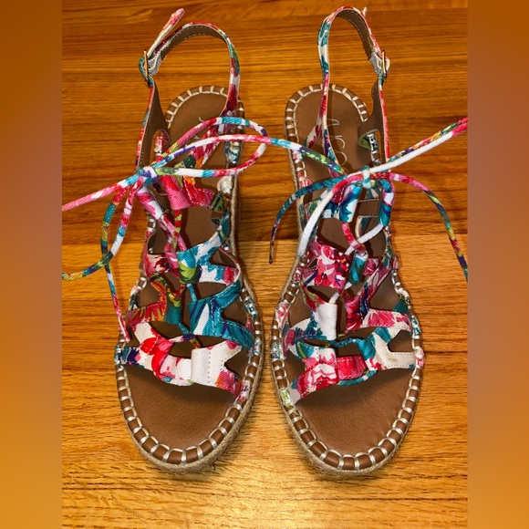 Wedge Sandals - Picture 2 of 7